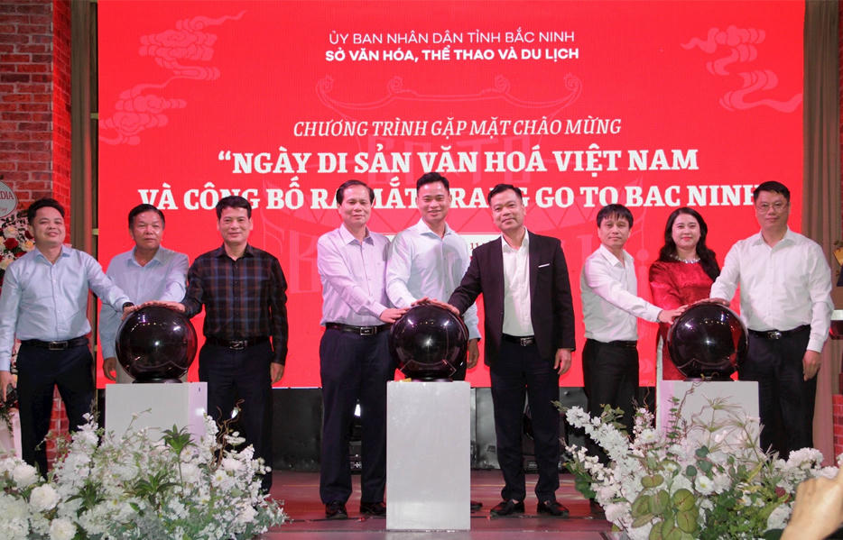 bac ninh ra mat go to bacninh va chuan bi to chuc trien lam tranh co dong quy mo lon 427